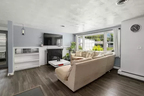 22 Wethersfield Rd, Natick, MA 01760 photo 14