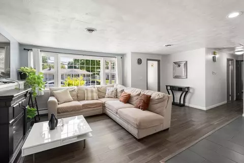 22 Wethersfield Rd, Natick, MA 01760 photo 13