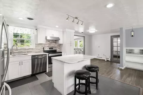 22 Wethersfield Rd, Natick, MA 01760 photo 7