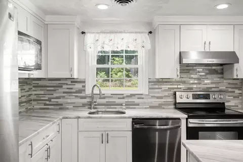 22 Wethersfield Rd, Natick, MA 01760 photo 10