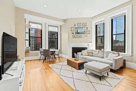 271 Dartmouth St #5C, Boston, MA 02116
