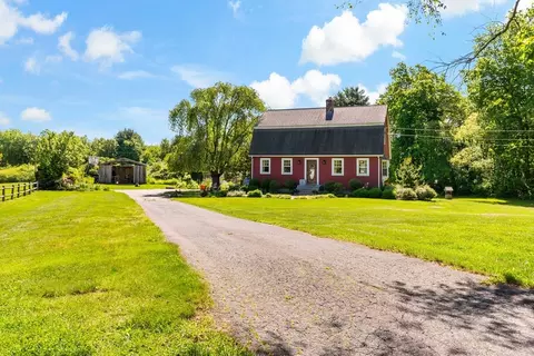 31 Blanding Rd, Rehoboth, MA 02769