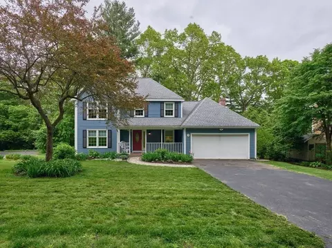 9 Hill St #PRIVATE WAY, Shrewsbury, MA 01545
