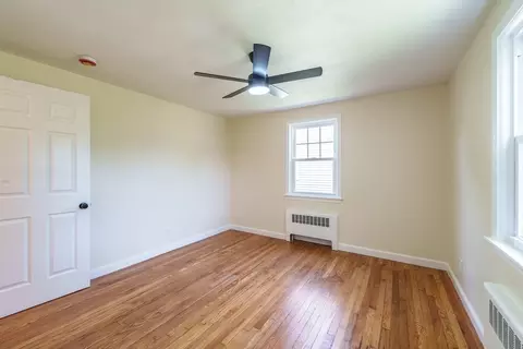 76 Wolcott Ave, West Springfield, MA 01089 photo 16