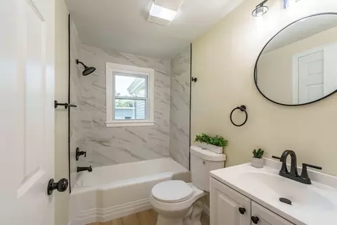 76 Wolcott Ave, West Springfield, MA 01089 photo 13
