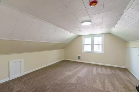 76 Wolcott Ave, West Springfield, MA 01089 photo 22