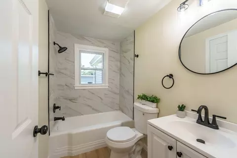 76 Wolcott Ave, West Springfield, MA 01089 photo 12