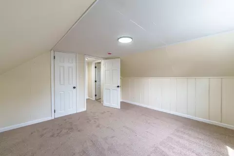 76 Wolcott Ave, West Springfield, MA 01089 photo 19