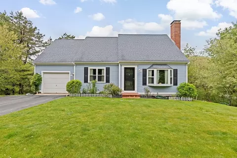 47 Bowsprit Ln, Plymouth, MA 02360