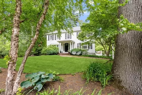 Exterior - 16 Harvard Dr, Hingham, MA 02043 photo 2 of 7