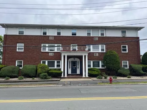 100 Magnolia Ave #2, Lynn, MA 01904