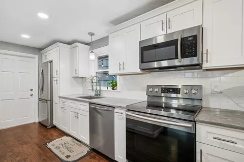 41 Dick Dr, Worcester, MA 01609 photo 10