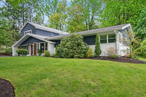 41 Dick Dr, Worcester, MA 01609 photo 2
