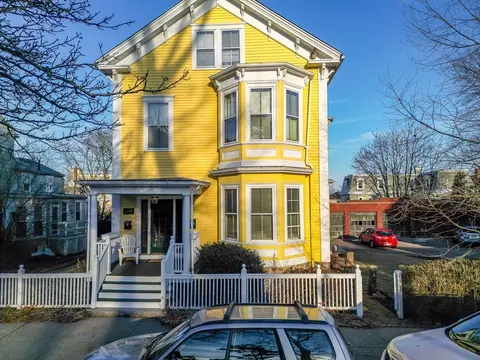 36 7th St, New Bedford, MA 02740
