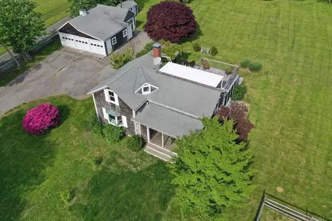 460 W Main Rd, Little Compton, RI 02837