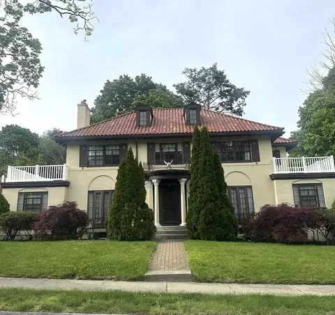 20 Rittenhouse Rd, Worcester, MA 01602