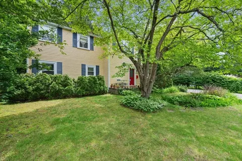 18 Edgewood Rd, Westwood, MA 02090