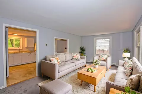 1101 Allen St, Springfield, MA 01118 photo 9
