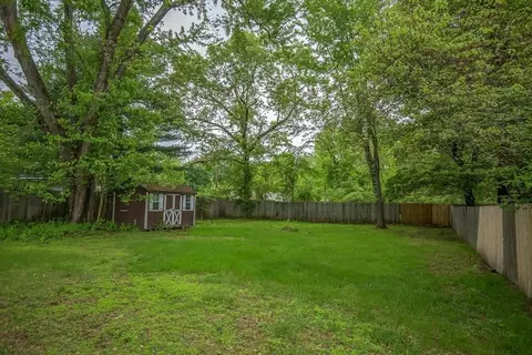 1101 Allen St, Springfield, MA 01118 photo 26