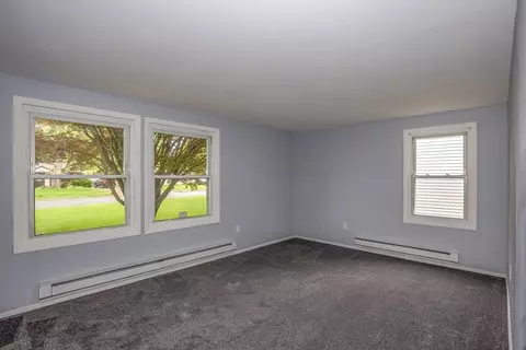 1101 Allen St, Springfield, MA 01118 photo 22