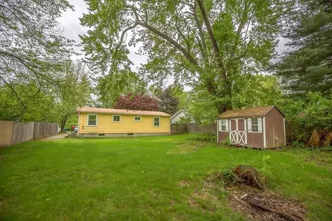 1101 Allen St, Springfield, MA 01118 photo 25
