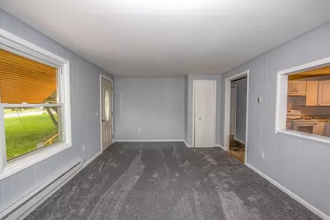 1101 Allen St, Springfield, MA 01118 photo 14