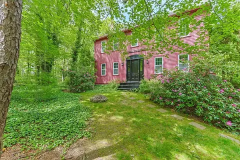 16 Grand Oak Rd, Forestdale, MA 02644