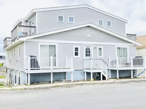 106 Railroad Ave, Salisbury, MA 01952