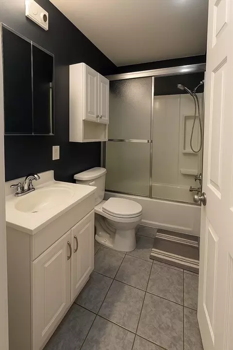 Bath - 568 4th St, Fall River, MA 02721 photo 3 of 3