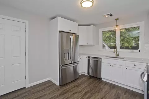 77 Drexel St, Springfield, MA 01104 photo 18
