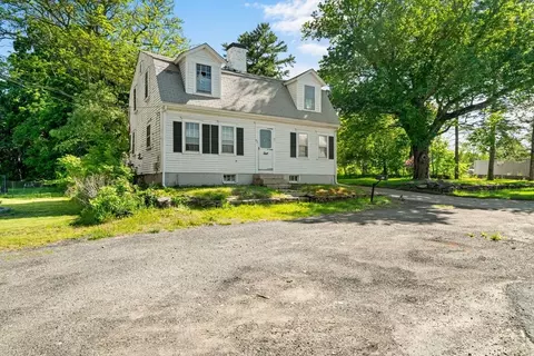 62 County St, Taunton, MA 02780