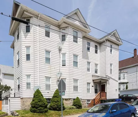 168 Forest St, Fall River, MA 02721 photo 2