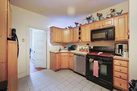 168 Forest St, Fall River, MA 02721 photo 10