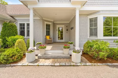 29 Flat Pond Cir, Mashpee, MA 02649 photo 17