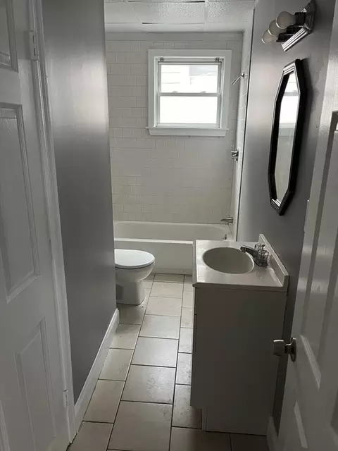422 County St, Fall River, MA 02723 photo 10