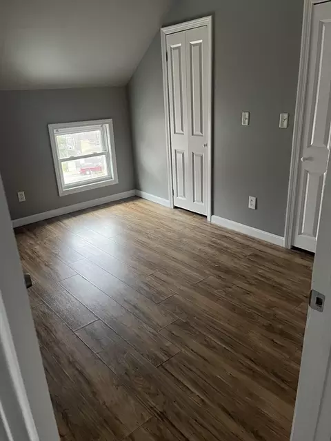 422 County St, Fall River, MA 02723 photo 13
