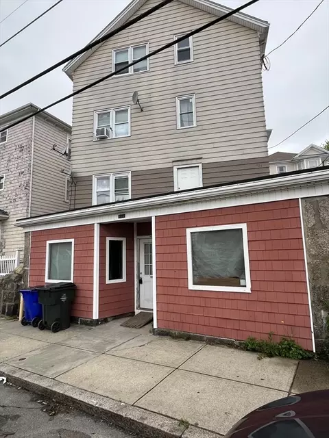 422 County St, Fall River, MA 02723 photo 2