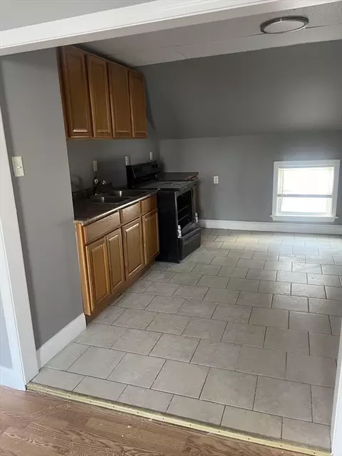 422 County St, Fall River, MA 02723 photo 16
