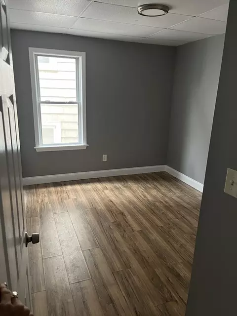 422 County St, Fall River, MA 02723 photo 8