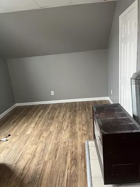 422 County St, Fall River, MA 02723 photo 14