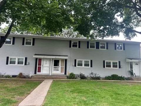 1385 Pendleton Ave #1385, Chicopee, MA 01022