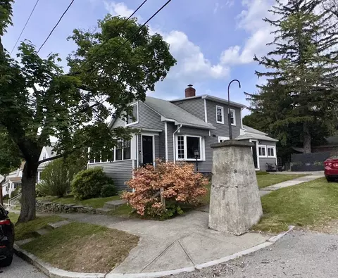 11 Dallas St, Worcester, MA 01604