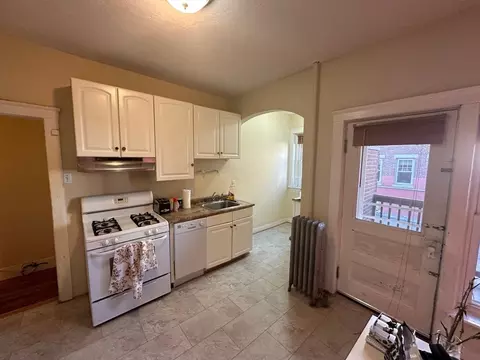 1269 Commonwealth Ave #2, Boston, MA 02134