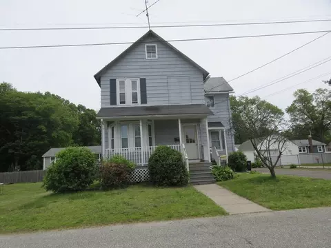 97 Lombard St, Chicopee, MA 01020