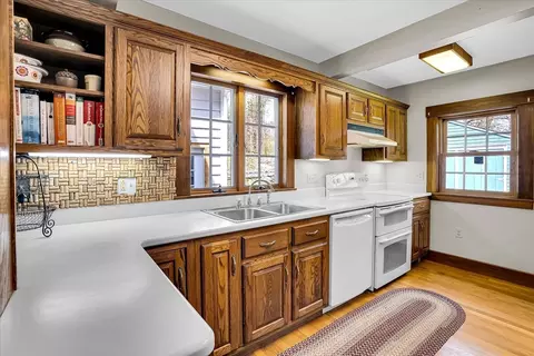 43 W Main, Upton, MA 01568 photo 10