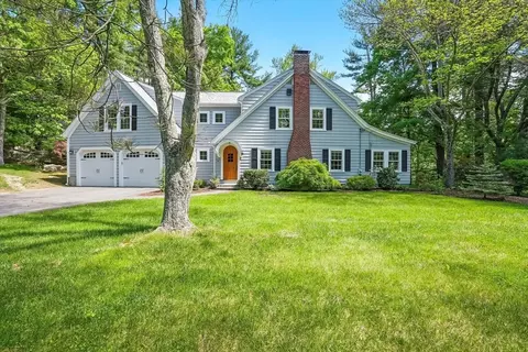 43 W Main, Upton, MA 01568