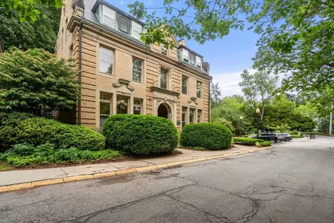 65 Glen Rd #H-6, Brookline, MA 02445