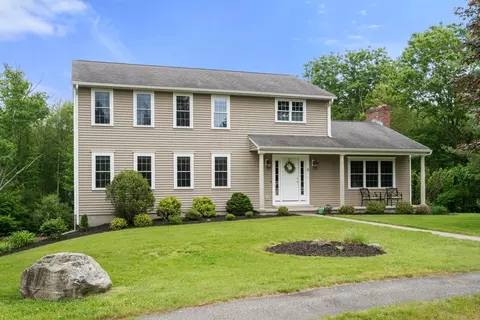 8 Brian Cir, Grafton, MA 01519