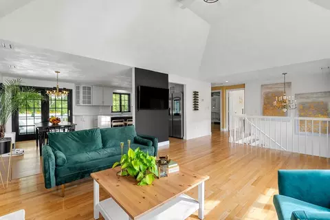 4 Blacksmith Way, Saugus, MA 01906 photo 6