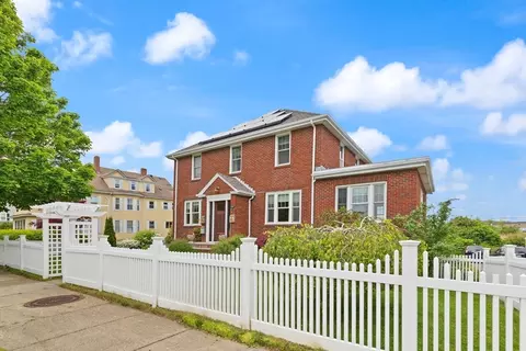 141-143 Western Ave, Gloucester, MA 01930 photo 2